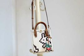 Picture of Tory Burch Lady Handbags _SKUfw156884532fw